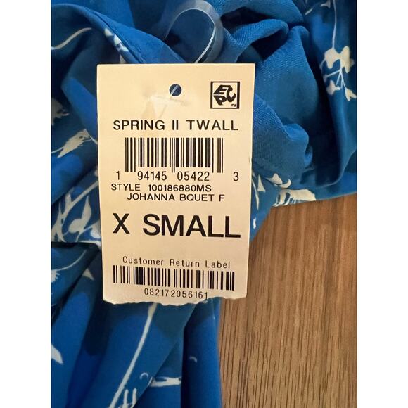 INC International Concepts Wrap Top XS NWT Blue White Floral Tie Waist - Picture 8 of 10